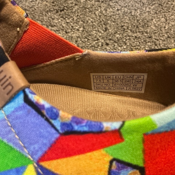 UIN Women's Toledo Slip on shoes. Women's Size 7.5 - Picture 6 of 15